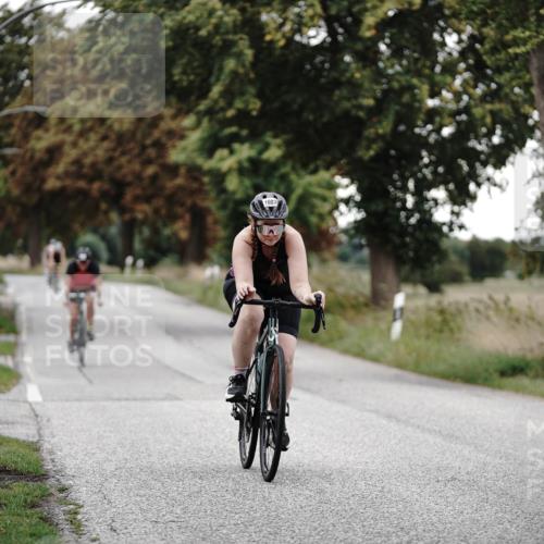 30.08.2026 - Elbe Triathlon Hamburg Michael Burmester http://msf.ph/oto/10060443 30.08.2026 11:45:22 Radfahren 1603, 1697 meine-sportfotos.de