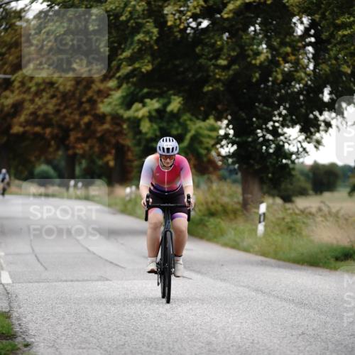 30.08.2026 - Elbe Triathlon Hamburg Michael Burmester http://msf.ph/oto/10060494 30.08.2026 11:46:02 Radfahren 1614, 1700 meine-sportfotos.de