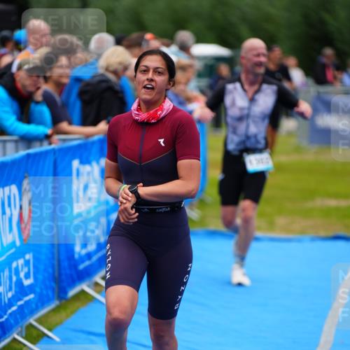 30.08.2026 - Elbe Triathlon Hamburg LAZAROV Photography http://msf.ph/oto/10060514 30.08.2026 11:41:08 Ziel 845, 920, 1302 meine-sportfotos.de