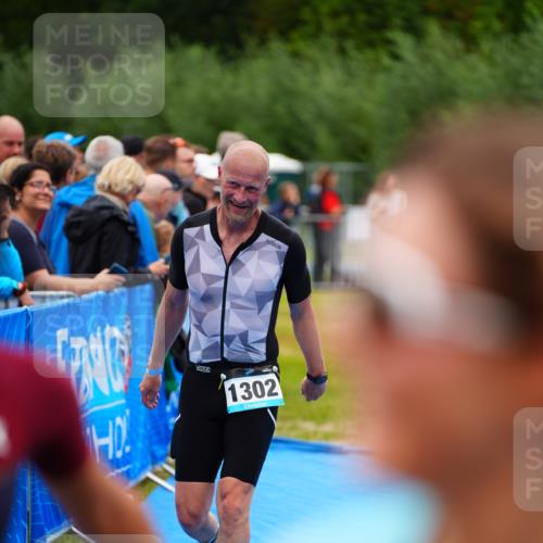 30.08.2026 - Elbe Triathlon Hamburg LAZAROV Photography http://msf.ph/oto/10060530 30.08.2026 11:41:09 Ziel 845, 920, 1302 meine-sportfotos.de