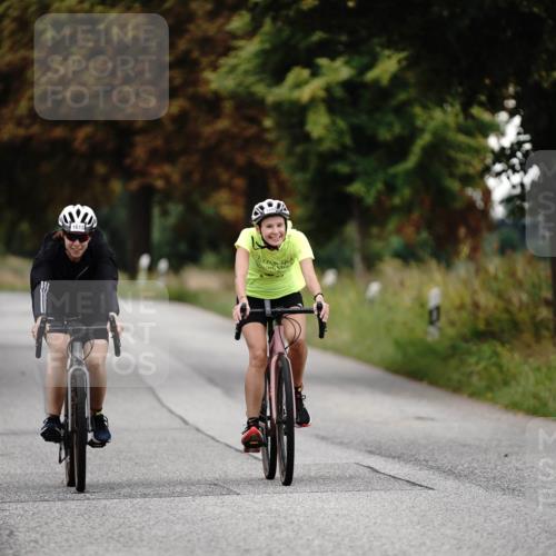 30.08.2026 - Elbe Triathlon Hamburg Michael Burmester http://msf.ph/oto/10060539 30.08.2026 11:47:12 Radfahren 1604, 1613 meine-sportfotos.de