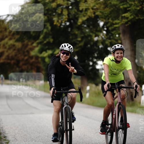 30.08.2026 - Elbe Triathlon Hamburg Michael Burmester http://msf.ph/oto/10060546 30.08.2026 11:47:14 Radfahren 1604, 1613 meine-sportfotos.de