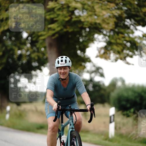 30.08.2026 - Elbe Triathlon Hamburg Michael Burmester http://msf.ph/oto/10060556 30.08.2026 11:47:27 Radfahren 1616, 1657 meine-sportfotos.de