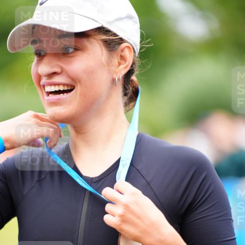 30.08.2026 - Elbe Triathlon Hamburg LAZAROV Photography http://msf.ph/oto/10060563 30.08.2026 11:41:15 Ziel 806, 1278 meine-sportfotos.de