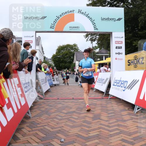 30.08.2026 - Blankeneser Heldenlauf Lena Gebhardt http://msf.ph/oto/10060567 30.08.2026 12:29:04 Ziel 4045, 4287 meine-sportfotos.de