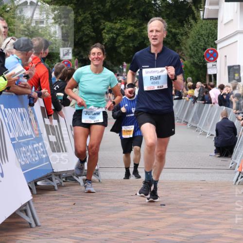 30.08.2026 - Blankeneser Heldenlauf Lena Gebhardt http://msf.ph/oto/10060592 30.08.2026 12:29:07 Ziel 4045, 4085, 4287 meine-sportfotos.de