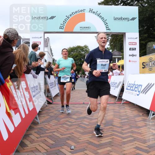 30.08.2026 - Blankeneser Heldenlauf Lena Gebhardt http://msf.ph/oto/10060625 30.08.2026 12:29:09 Ziel 2816, 4045, 4085, 4287 meine-sportfotos.de