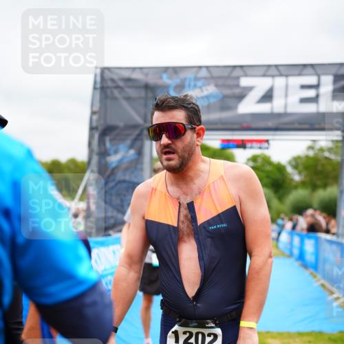 30.08.2026 - Elbe Triathlon Hamburg LAZAROV Photography http://msf.ph/oto/10060658 30.08.2026 11:41:39 Ziel 795, 1209, 1449 meine-sportfotos.de