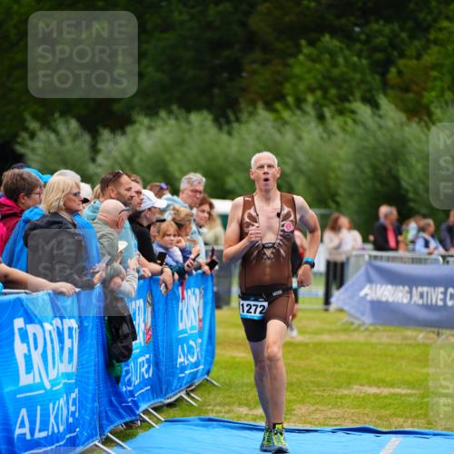 30.08.2026 - Elbe Triathlon Hamburg LAZAROV Photography http://msf.ph/oto/10060678 30.08.2026 11:41:48 Ziel 795, 1272, 1310, 1449 meine-sportfotos.de