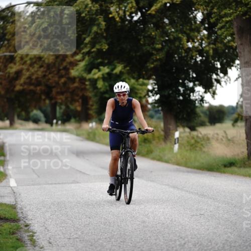 30.08.2026 - Elbe Triathlon Hamburg Michael Burmester http://msf.ph/oto/10060684 30.08.2026 11:51:42 Radfahren 1674 meine-sportfotos.de