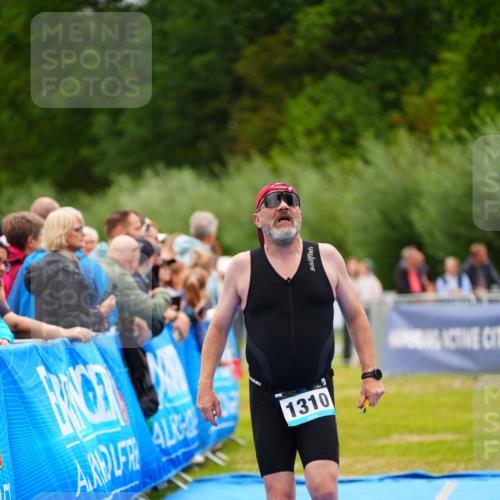 30.08.2026 - Elbe Triathlon Hamburg LAZAROV Photography http://msf.ph/oto/10060722 30.08.2026 11:41:56 Ziel 720, 1310 meine-sportfotos.de