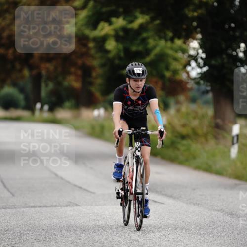 30.08.2026 - Elbe Triathlon Hamburg Michael Burmester http://msf.ph/oto/10060760 30.08.2026 12:25:20 Radfahren 1746 meine-sportfotos.de
