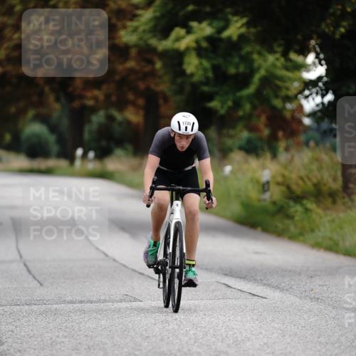 30.08.2026 - Elbe Triathlon Hamburg Michael Burmester http://msf.ph/oto/10060767 30.08.2026 12:26:04 Radfahren 1735 meine-sportfotos.de