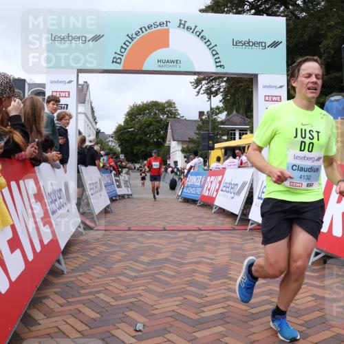 30.08.2026 - Blankeneser Heldenlauf Lena Gebhardt http://msf.ph/oto/10060778 30.08.2026 12:29:24 Ziel 2623, 2861, 4003, 4132, 4230 meine-sportfotos.de