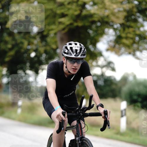 30.08.2026 - Elbe Triathlon Hamburg Michael Burmester http://msf.ph/oto/10060838 30.08.2026 12:28:11 Radfahren 1745, 1748 meine-sportfotos.de