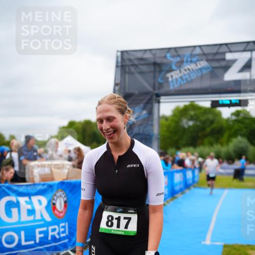 30.08.2026 - Elbe Triathlon Hamburg LAZAROV Photography http://msf.ph/oto/10060839 30.08.2026 11:42:35 Ziel 1142, 1195 meine-sportfotos.de