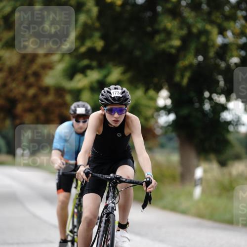 30.08.2026 - Elbe Triathlon Hamburg Michael Burmester http://msf.ph/oto/10060856 30.08.2026 12:29:26 Radfahren 1722, 1734 meine-sportfotos.de