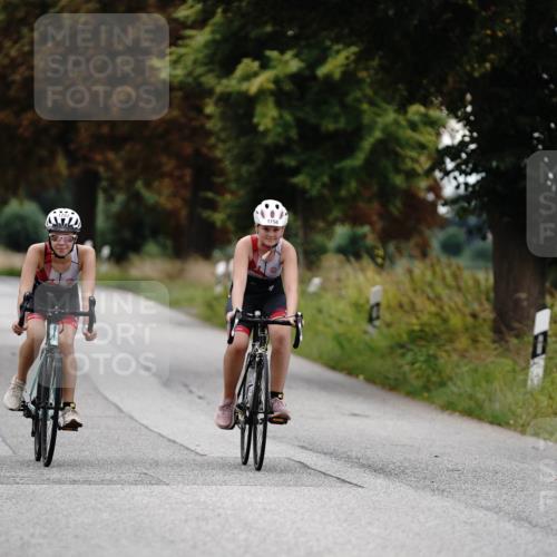30.08.2026 - Elbe Triathlon Hamburg Michael Burmester http://msf.ph/oto/10060925 30.08.2026 12:32:09 Radfahren 1757, 1758 meine-sportfotos.de