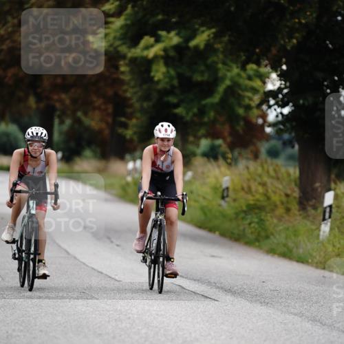 30.08.2026 - Elbe Triathlon Hamburg Michael Burmester http://msf.ph/oto/10060927 30.08.2026 12:32:09 Radfahren 1757, 1758 meine-sportfotos.de