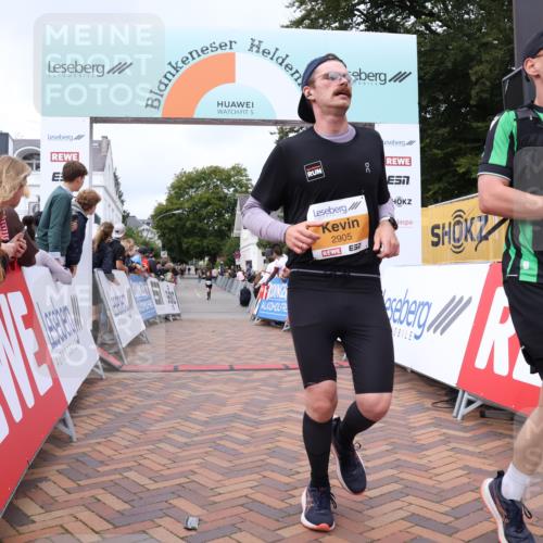 30.08.2026 - Blankeneser Heldenlauf Lena Gebhardt http://msf.ph/oto/10060936 30.08.2026 12:29:41 Ziel 2027, 2395, 2905, 2946 meine-sportfotos.de
