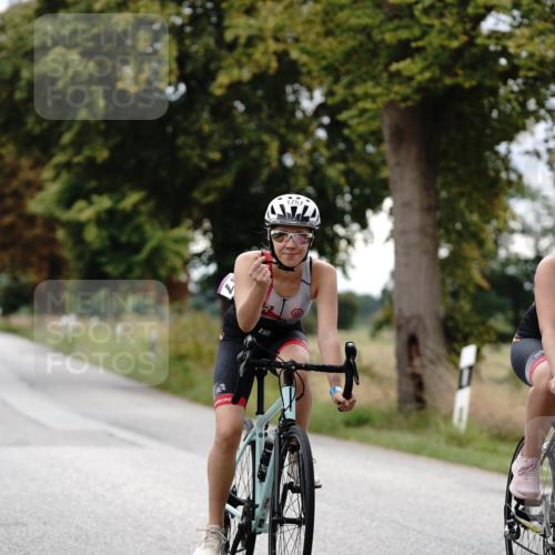 30.08.2026 - Elbe Triathlon Hamburg Michael Burmester http://msf.ph/oto/10060941 30.08.2026 12:32:11 Radfahren 1757, 1758 meine-sportfotos.de