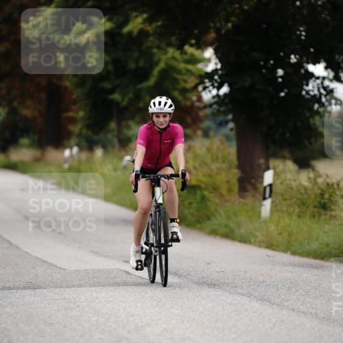 30.08.2026 - Elbe Triathlon Hamburg Michael Burmester http://msf.ph/oto/10060959 30.08.2026 12:36:00 Radfahren  meine-sportfotos.de