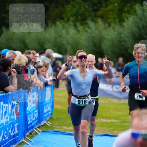 30.08.2026 - Elbe Triathlon Hamburg LAZAROV Photography http://msf.ph/oto/10060975 30.08.2026 11:43:07 Ziel 768, 918, 1107, 1316, 1324 meine-sportfotos.de
