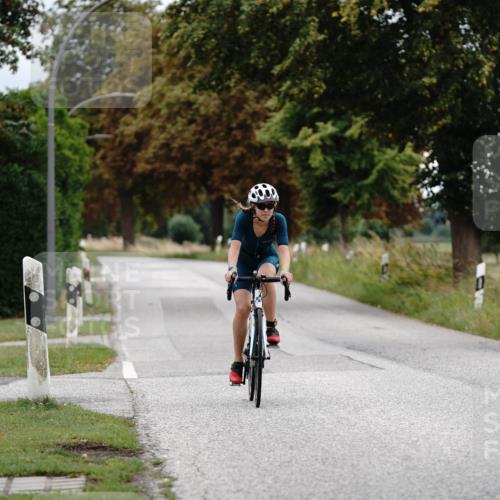 30.08.2026 - Elbe Triathlon Hamburg Michael Burmester http://msf.ph/oto/10060991 30.08.2026 12:39:49 Radfahren 1809 meine-sportfotos.de