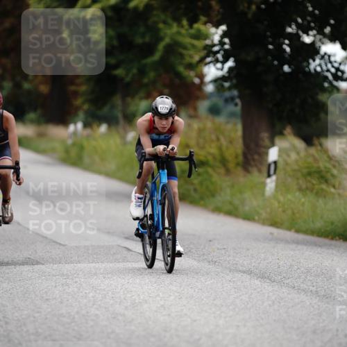 30.08.2026 - Elbe Triathlon Hamburg Michael Burmester http://msf.ph/oto/10060998 30.08.2026 12:41:11 Radfahren 1766, 1779, 1783 meine-sportfotos.de