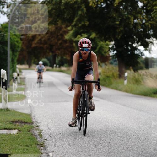 30.08.2026 - Elbe Triathlon Hamburg Michael Burmester http://msf.ph/oto/10061002 30.08.2026 12:41:12 Radfahren 1766, 1779, 1783 meine-sportfotos.de