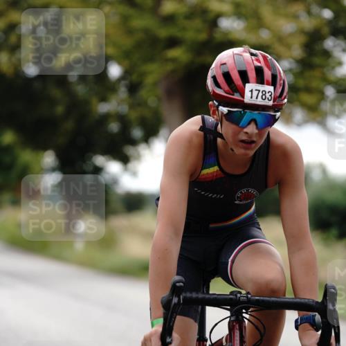 30.08.2026 - Elbe Triathlon Hamburg Michael Burmester http://msf.ph/oto/10061006 30.08.2026 12:41:13 Radfahren 1766, 1779, 1783 meine-sportfotos.de