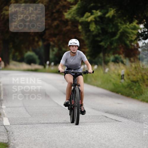 30.08.2026 - Elbe Triathlon Hamburg Michael Burmester http://msf.ph/oto/10061010 30.08.2026 12:41:16 Radfahren 1766 meine-sportfotos.de