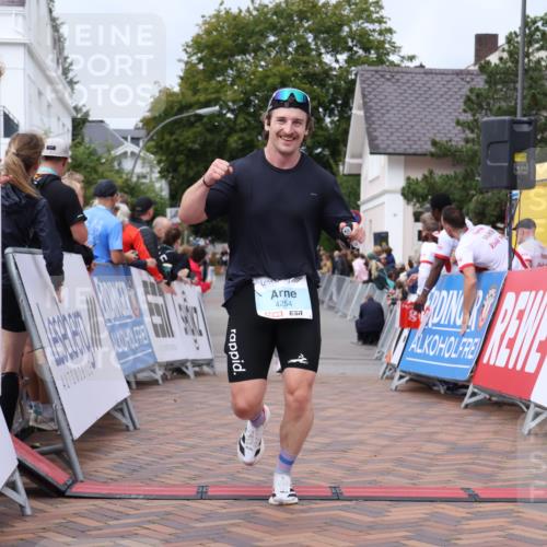 30.08.2026 - Blankeneser Heldenlauf Lena Gebhardt http://msf.ph/oto/10061020 30.08.2026 12:30:10 Ziel 4254, 4313 meine-sportfotos.de