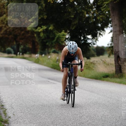 30.08.2026 - Elbe Triathlon Hamburg Michael Burmester http://msf.ph/oto/10061030 30.08.2026 12:41:36 Radfahren 1776, 1817 meine-sportfotos.de