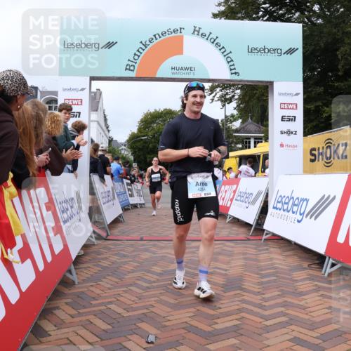 30.08.2026 - Blankeneser Heldenlauf Lena Gebhardt http://msf.ph/oto/10061037 30.08.2026 12:30:11 Ziel 4254, 4313 meine-sportfotos.de