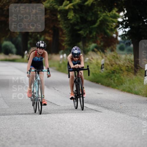 30.08.2026 - Elbe Triathlon Hamburg Michael Burmester http://msf.ph/oto/10061056 30.08.2026 12:42:19 Radfahren 1772, 1812, 1816 meine-sportfotos.de