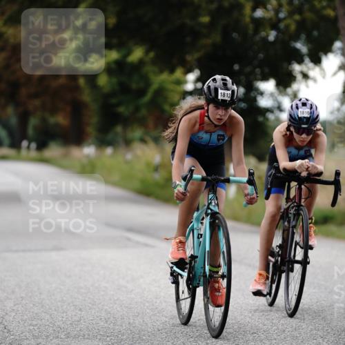 30.08.2026 - Elbe Triathlon Hamburg Michael Burmester http://msf.ph/oto/10061065 30.08.2026 12:42:21 Radfahren 1812, 1816 meine-sportfotos.de
