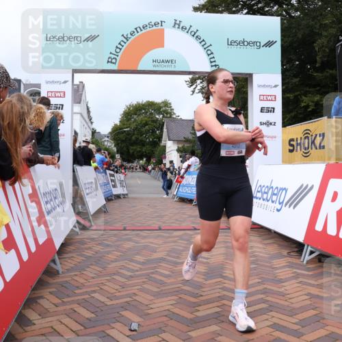30.08.2026 - Blankeneser Heldenlauf Lena Gebhardt http://msf.ph/oto/10061070 30.08.2026 12:30:13 Ziel 4254, 4313 meine-sportfotos.de