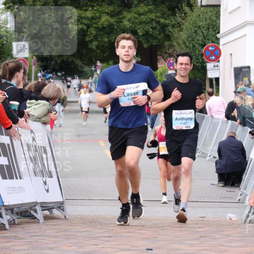 30.08.2026 - Blankeneser Heldenlauf Lena Gebhardt http://msf.ph/oto/10061077 30.08.2026 12:30:33 Ziel 4107, 4310 meine-sportfotos.de