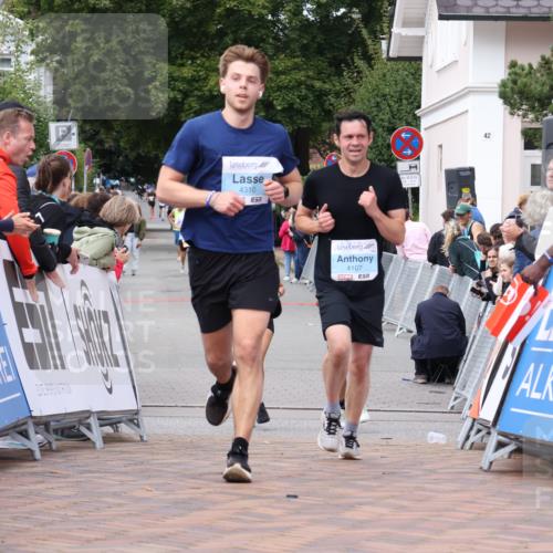 30.08.2026 - Blankeneser Heldenlauf Lena Gebhardt http://msf.ph/oto/10061085 30.08.2026 12:30:33 Ziel 4107, 4310 meine-sportfotos.de