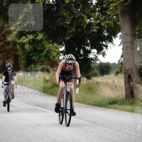 30.08.2026 - Elbe Triathlon Hamburg Michael Burmester http://msf.ph/oto/10061095 30.08.2026 12:43:51 Radfahren 1797, 1820, 1822 meine-sportfotos.de