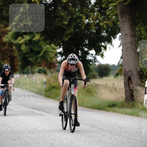 30.08.2026 - Elbe Triathlon Hamburg Michael Burmester http://msf.ph/oto/10061097 30.08.2026 12:43:51 Radfahren 1797, 1820, 1822 meine-sportfotos.de