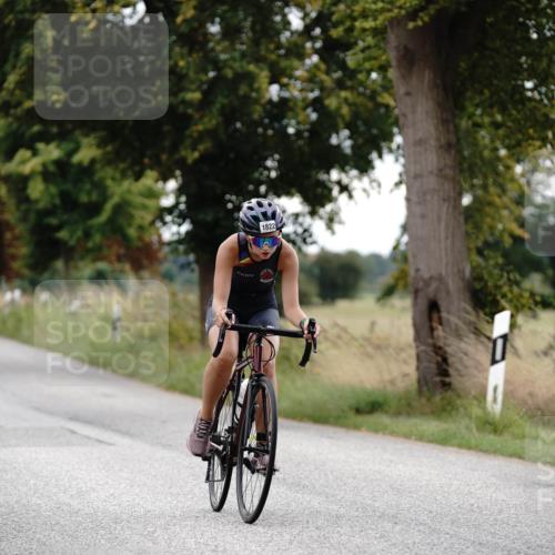 30.08.2026 - Elbe Triathlon Hamburg Michael Burmester http://msf.ph/oto/10061103 30.08.2026 12:43:54 Radfahren 1797, 1820, 1822 meine-sportfotos.de