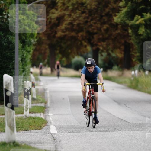 30.08.2026 - Elbe Triathlon Hamburg Michael Burmester http://msf.ph/oto/10061122 30.08.2026 12:44:25 Radfahren 1729 meine-sportfotos.de