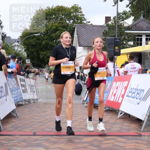 30.08.2026 - Blankeneser Heldenlauf Lena Gebhardt http://msf.ph/oto/10061126 30.08.2026 12:30:39 Ziel 2930, 2931, 4107, 4310 meine-sportfotos.de