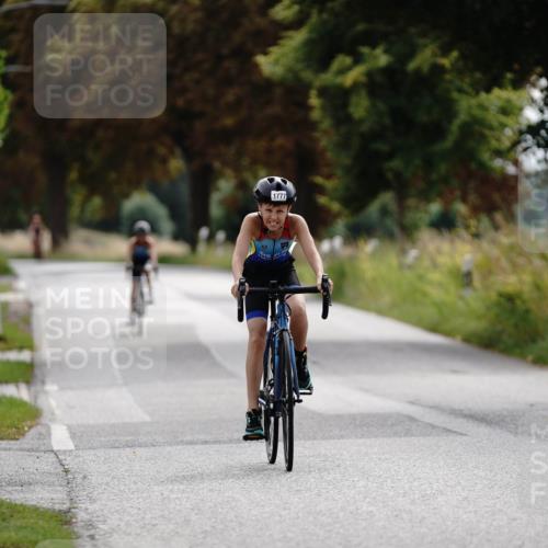 30.08.2026 - Elbe Triathlon Hamburg Michael Burmester http://msf.ph/oto/10061209 30.08.2026 12:47:40 Radfahren 1777, 1778, 1782 meine-sportfotos.de