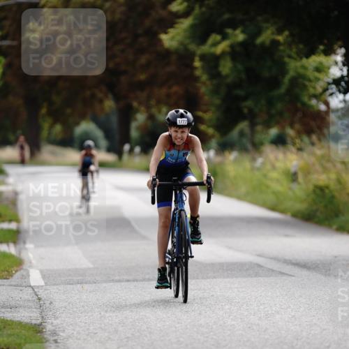 30.08.2026 - Elbe Triathlon Hamburg Michael Burmester http://msf.ph/oto/10061211 30.08.2026 12:47:41 Radfahren 1777, 1778 meine-sportfotos.de