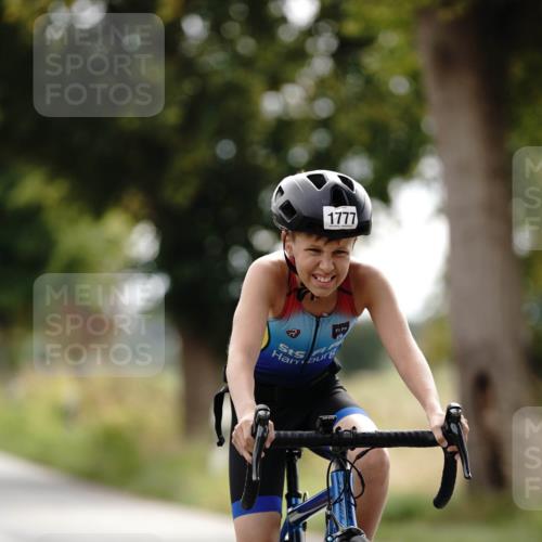 30.08.2026 - Elbe Triathlon Hamburg Michael Burmester http://msf.ph/oto/10061216 30.08.2026 12:47:42 Radfahren 1777, 1778 meine-sportfotos.de