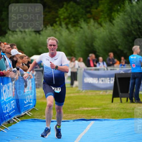 30.08.2026 - Elbe Triathlon Hamburg LAZAROV Photography http://msf.ph/oto/10061224 30.08.2026 11:44:08 Ziel 1227, 1287 meine-sportfotos.de