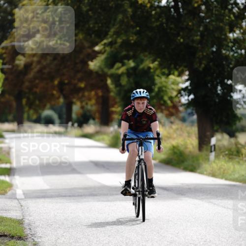 30.08.2026 - Elbe Triathlon Hamburg Michael Burmester http://msf.ph/oto/10061235 30.08.2026 12:48:07 Radfahren 1800 meine-sportfotos.de